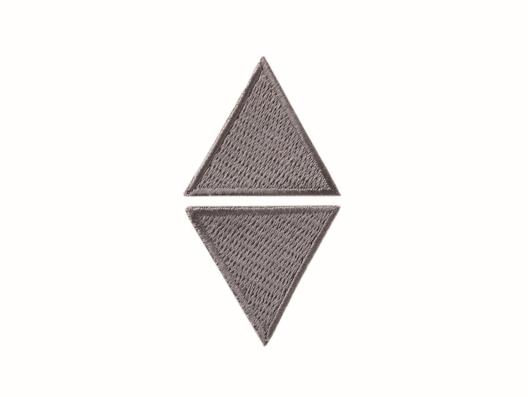 Appliques - Kids and Hits - iron-on triangles approx. 3.0x3.0 cm grey