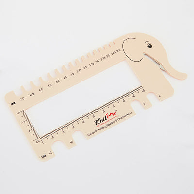 Needle template with thread cutter Needle gauge Blush